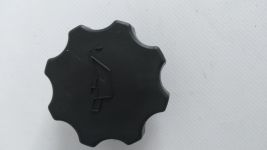 Кришка маслозаливной горловини 320/04090>>320/04091