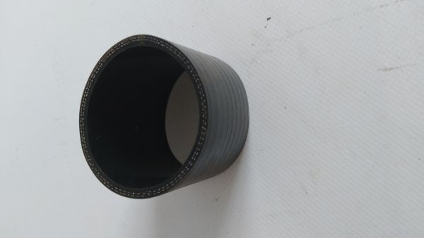 Патрубок турбіни короткий 320/05536