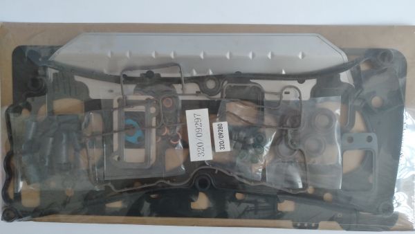 Комплект прокладок двигуна верхній 320/09280>>320/09382