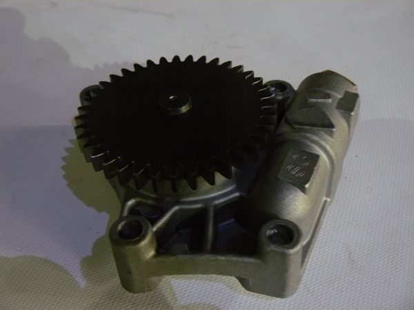 Насос масляний 320/04186