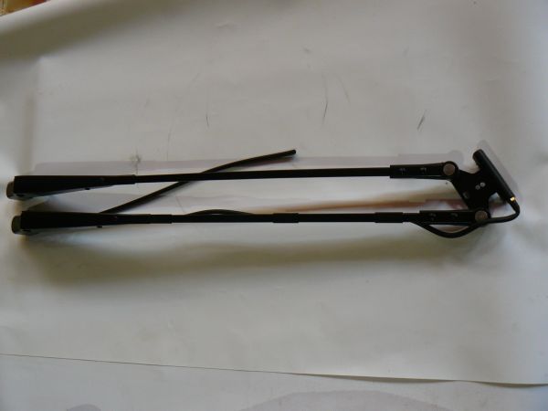 Важіль склоочисника заднього 714/40144