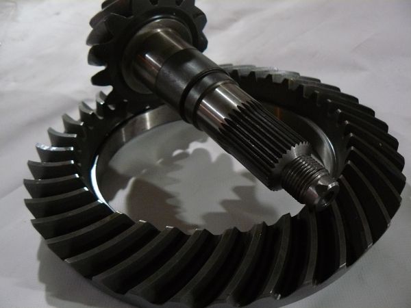 Конічна пара 458/70037>>450/10700